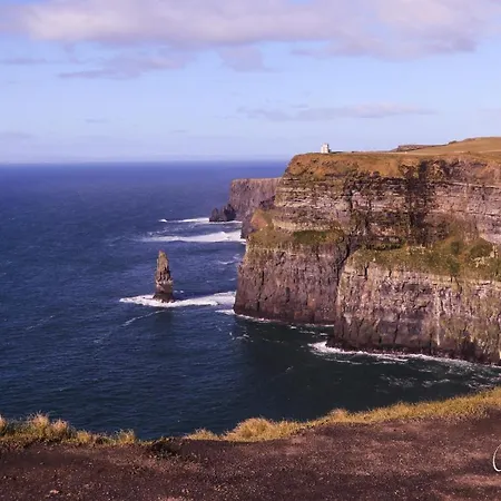 10mindrivecliffsofmoher-cozy2br-parking-wifi ラヒンチ