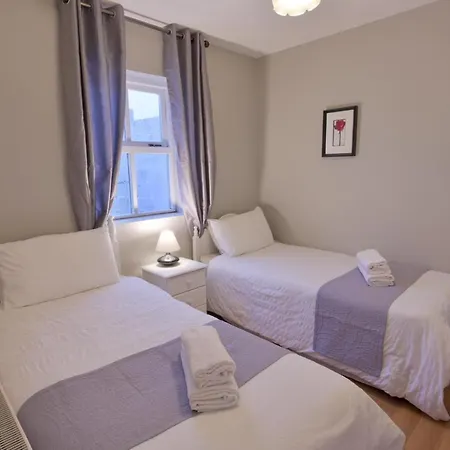 10mindrivecliffsofmoher-cozy2br-parking-wifi اهينتش