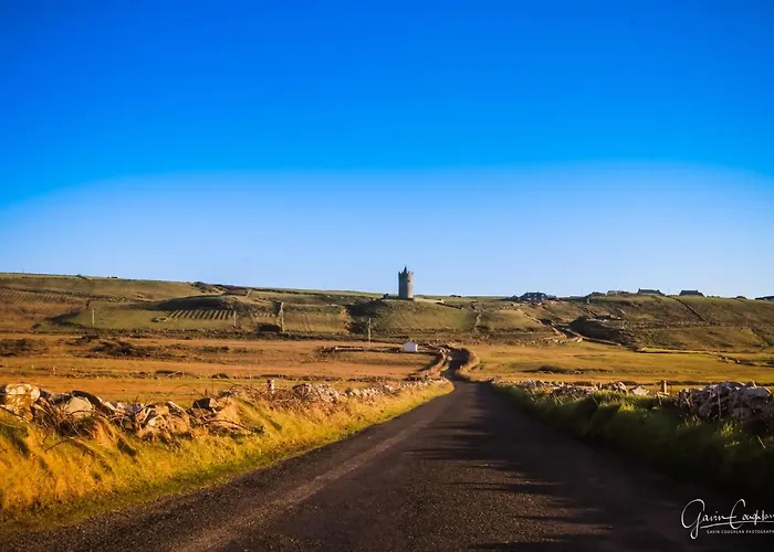 10mindrivecliffsofmoher-cozy2br-parking-wifi Appartement *